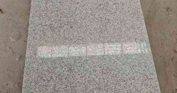 扬州芝麻白光面毛板