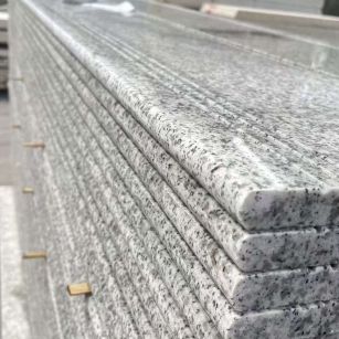 扬州芝麻白楼梯踏步 花岗岩楼梯板材