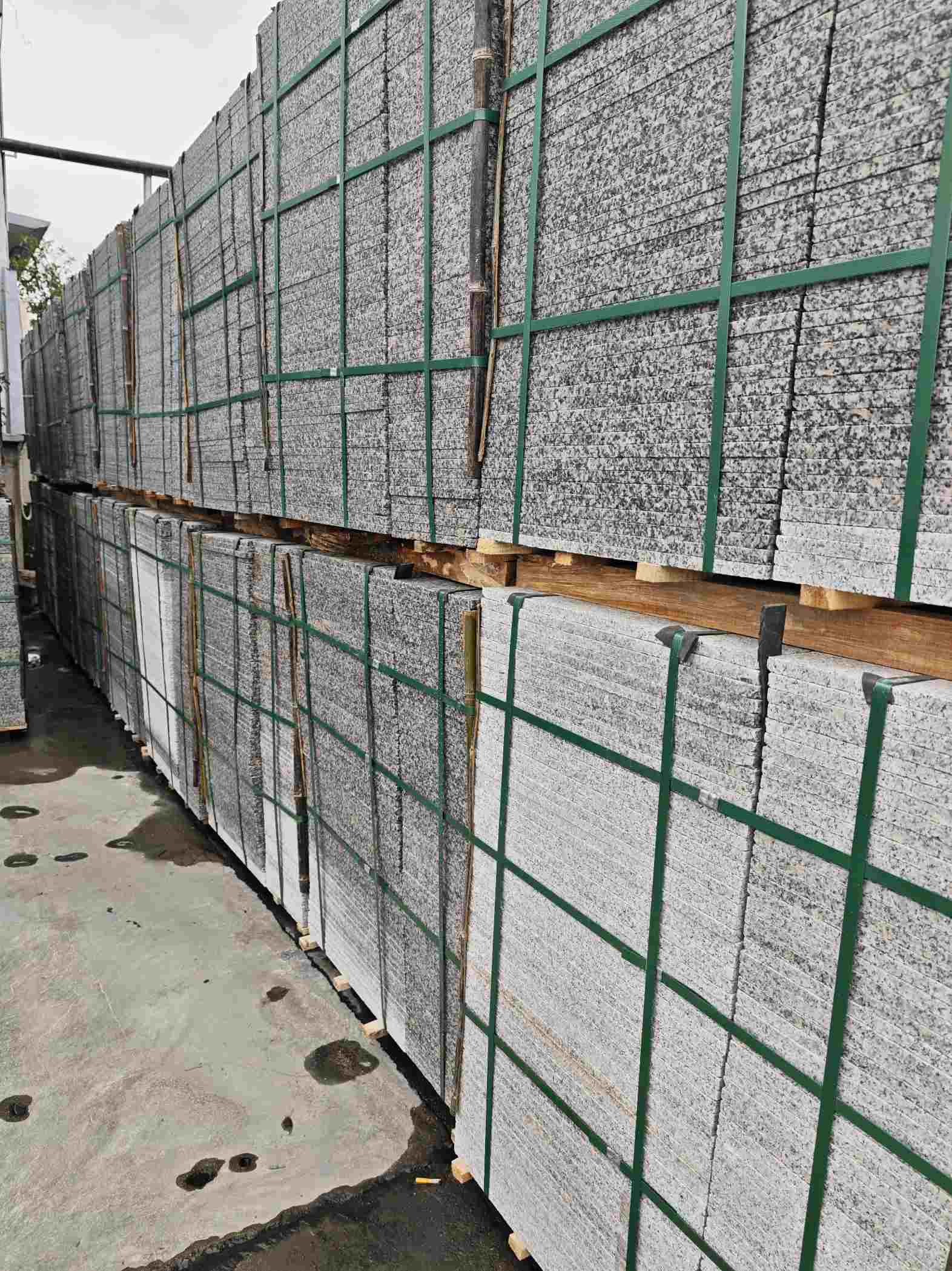 扬州芙蓉白地铺石，石材地铺石