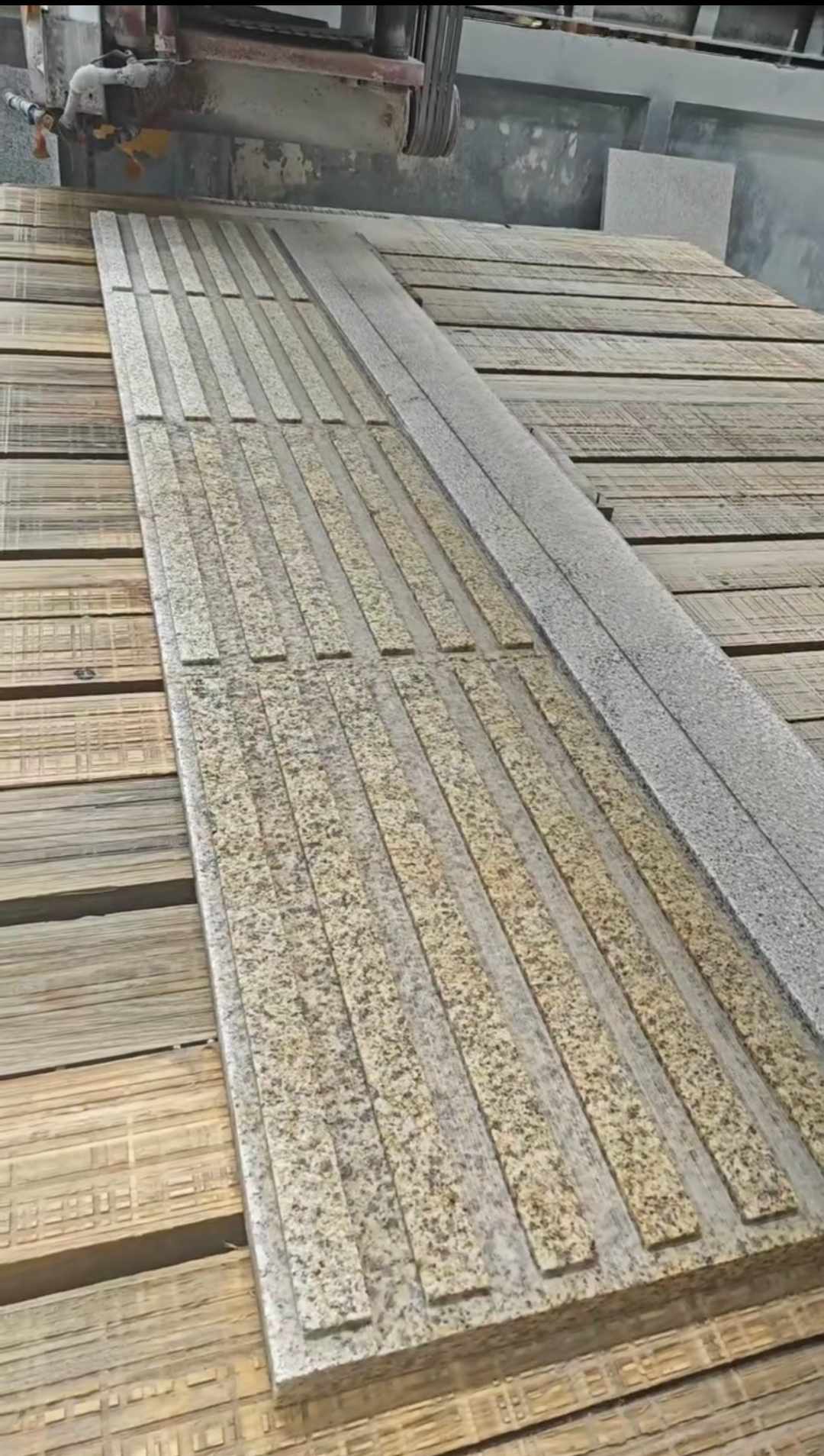 扬州黄金麻盲道石 盲条