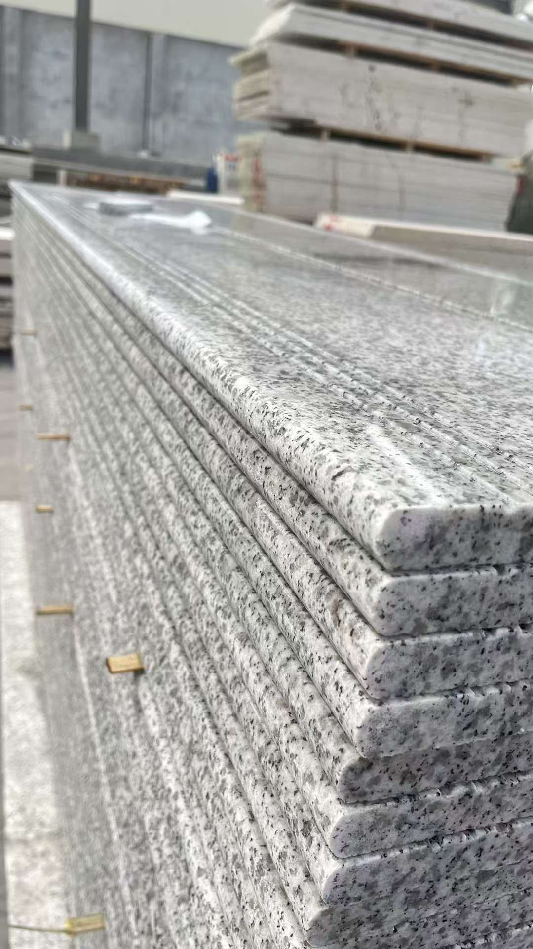 扬州芝麻白楼梯踏步 花岗岩楼梯板材